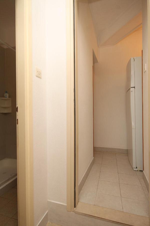 Apartments By The Sea Seget Vranjica, Trogir - 7508 Exterior foto